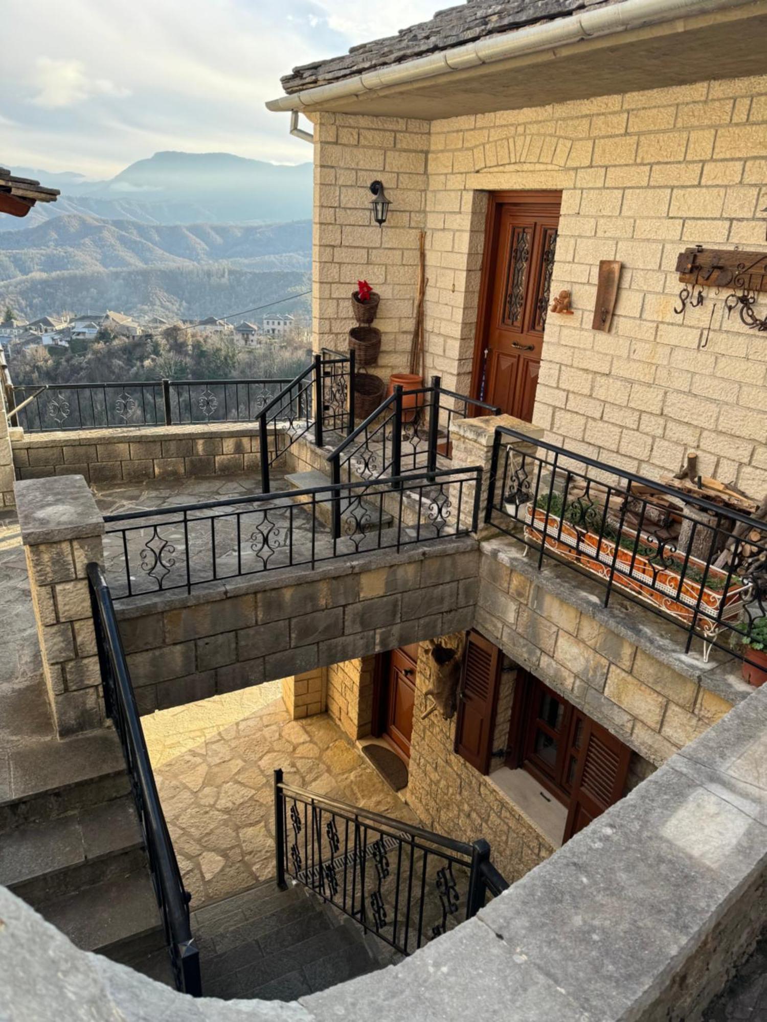 Βίτσα Πετρόκτιστο Αρχοντικό "Ιόλη" Με Θέα Ζαγόριヴィラ エクステリア 写真