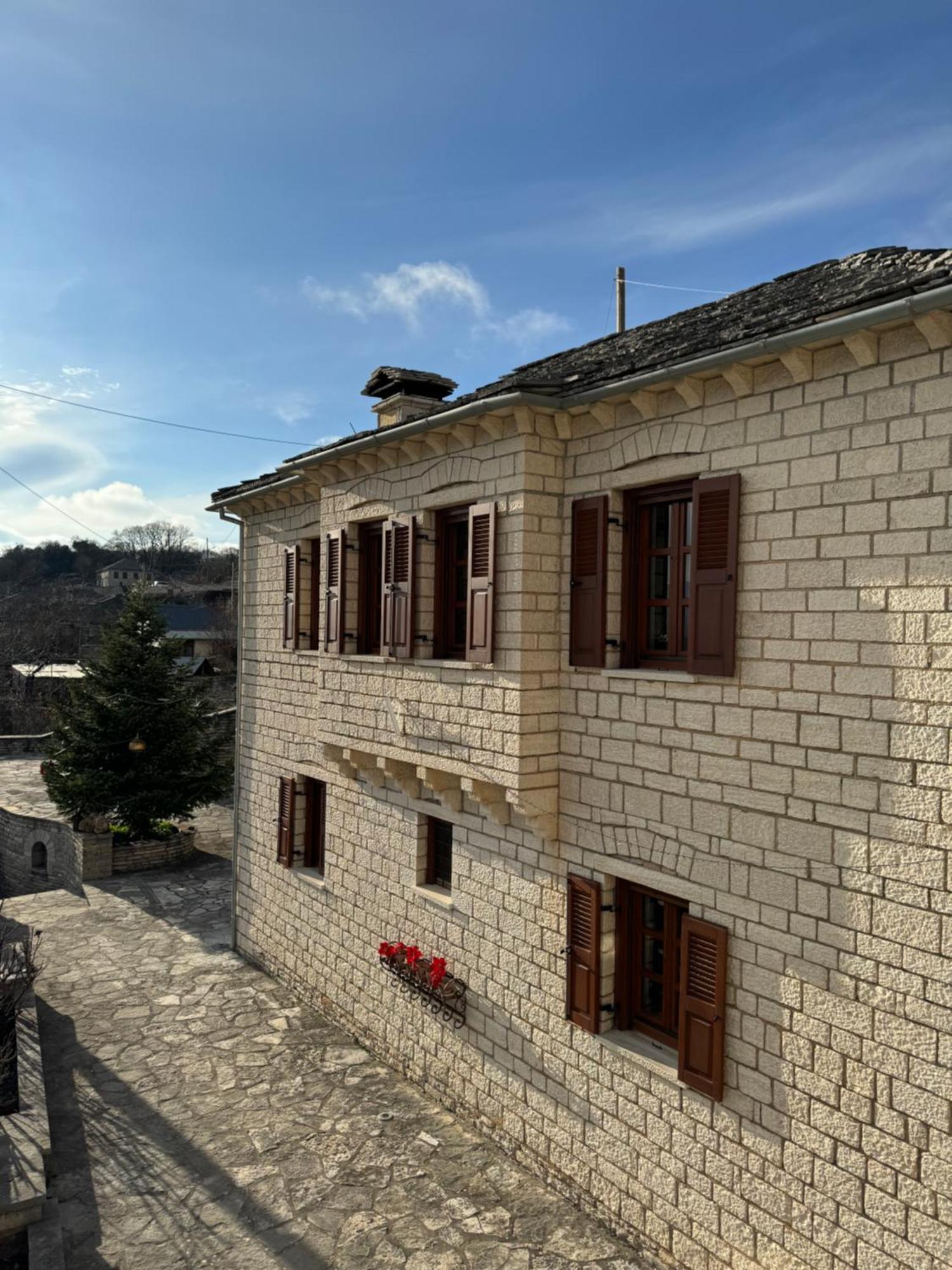 Βίτσα Πετρόκτιστο Αρχοντικό "Ιόλη" Με Θέα Ζαγόριヴィラ エクステリア 写真